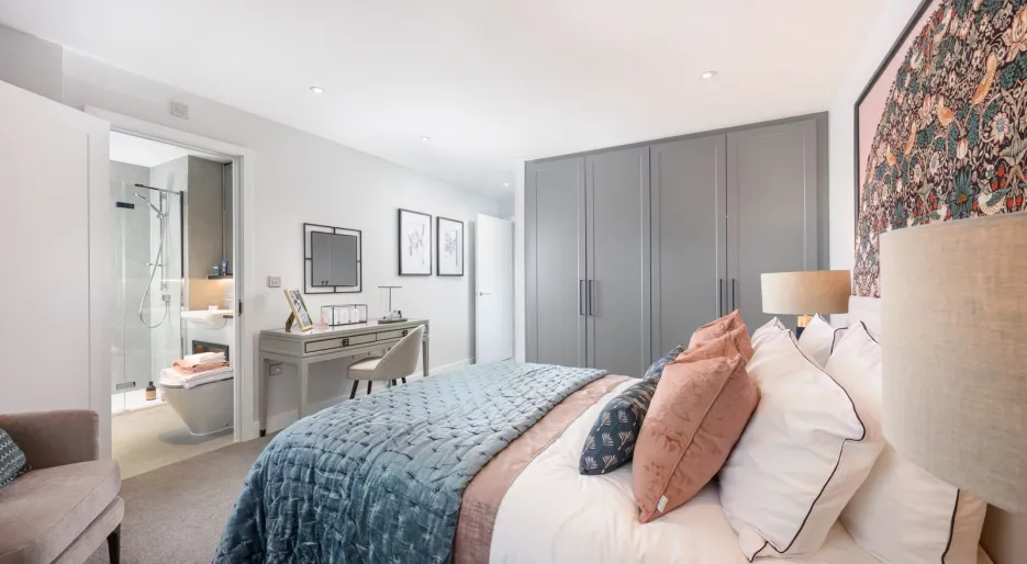 Eden Green - The Jade Number 35 - Principal Bedroom