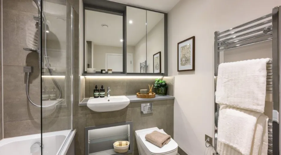 Canalside Quarter Show Home plot 94