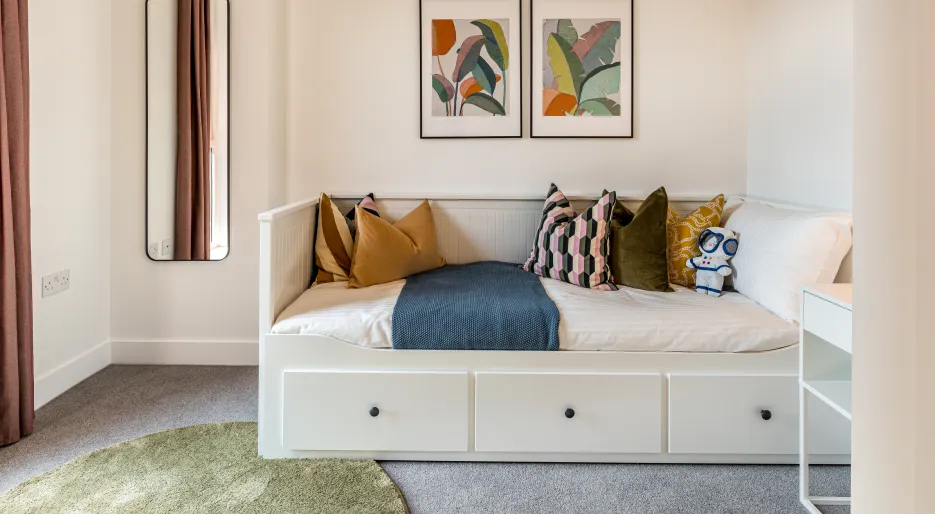 Lampton 3 bed duplex