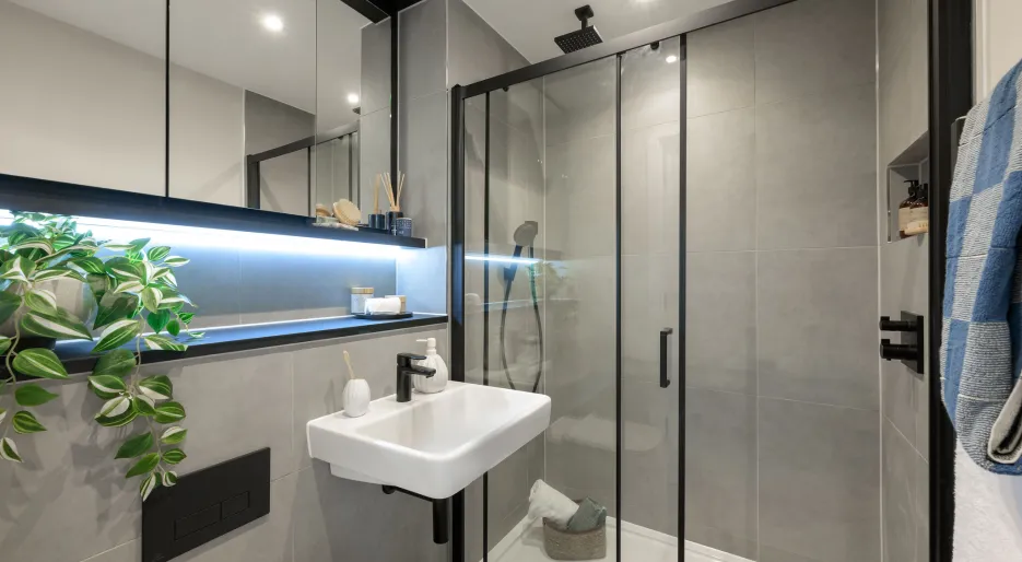 Icon Two Bedroom Show Apartment - En-suite 