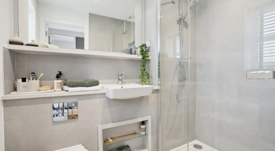 Elgrove Gardens, Plot 5 Show Home, Shower Room