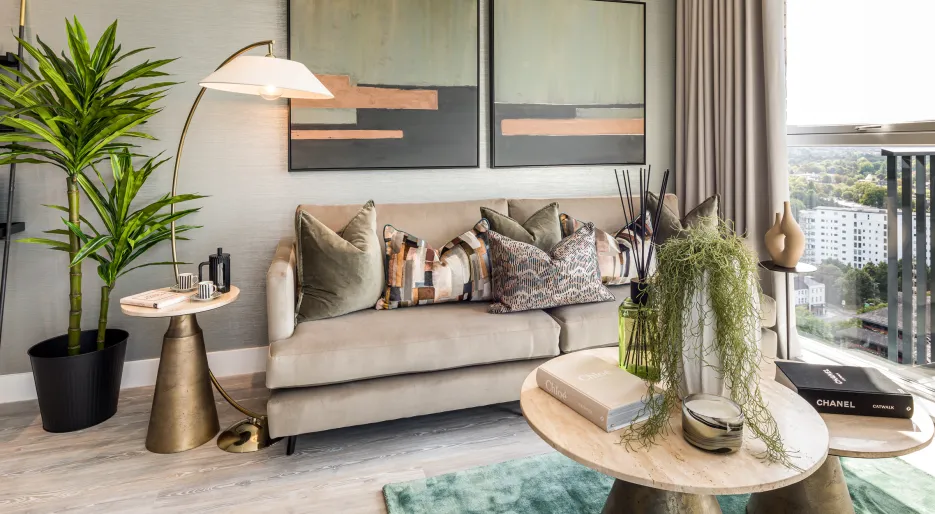 Kew Bridge Rise 2 bed living room 