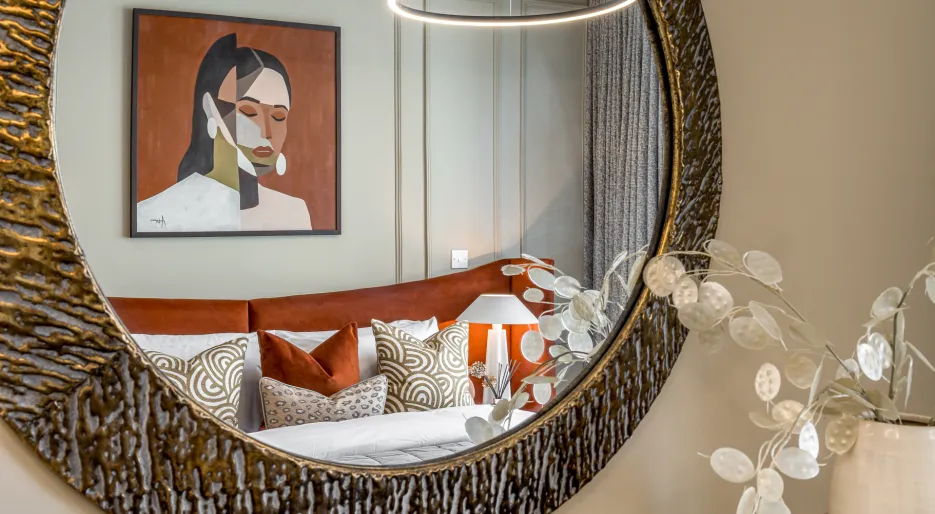 Wren House Principal Bedroom Mirror