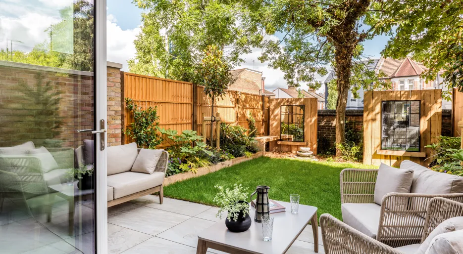 North Gate Park - Plot 2 The Ash - Bi-Folding doors