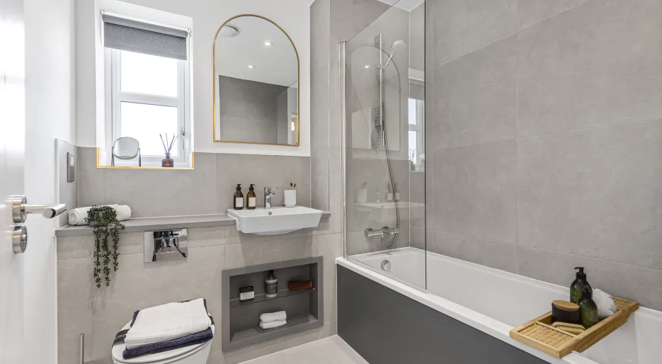 The Halesworth - bathroom