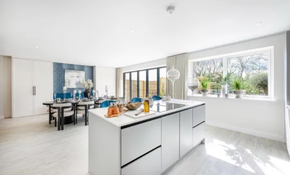 Canalside Quarter Show Home plot 94