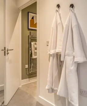 En suite Marleigh A08