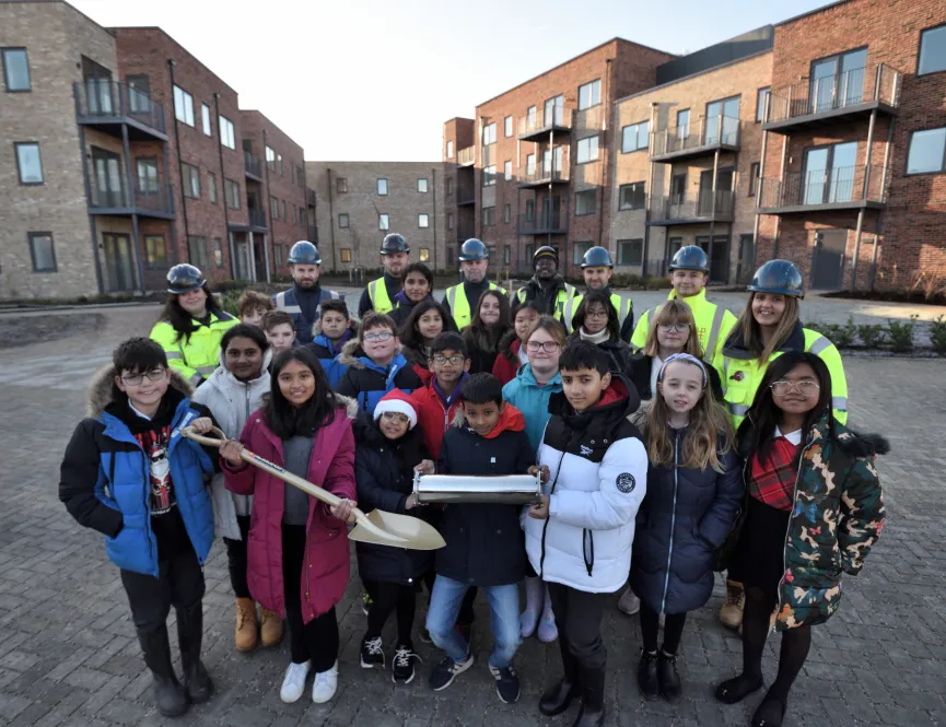 Children at time capsule event